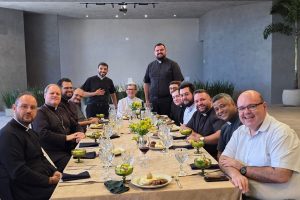 Encontro de padres com até 5 anos de ordenação com Dom Rubens Sevilha